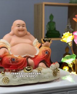 Tượng Phật Di Lặc vẽ gấm ngự mây đẹp nhất
