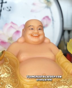 Tượng Phật Di Lặc thạch anh ngồi đế thỏi vàng