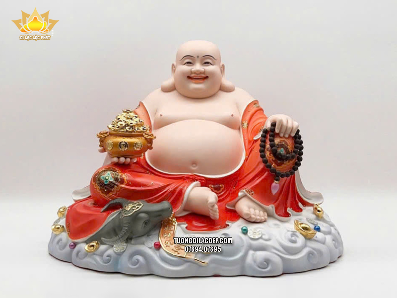 Tượng Phật Di Lặc ngự mây hũ vàng áo đỏ bằng sứ