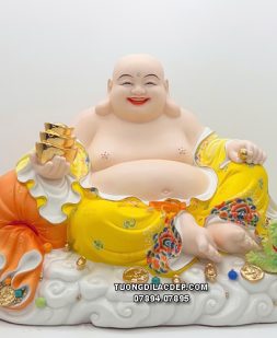 Tượng Phật Di Lặc ngự mây thỏi vàng tựa bao tiền sứ vàng